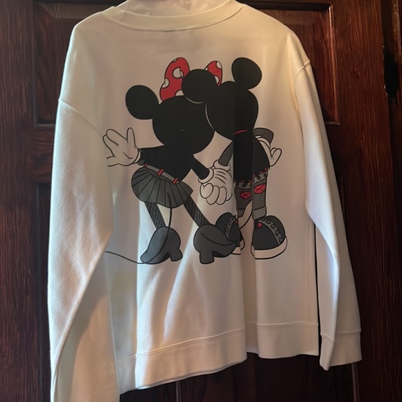 Mickey mouse and Minnie sweater - Picture 3 of 3